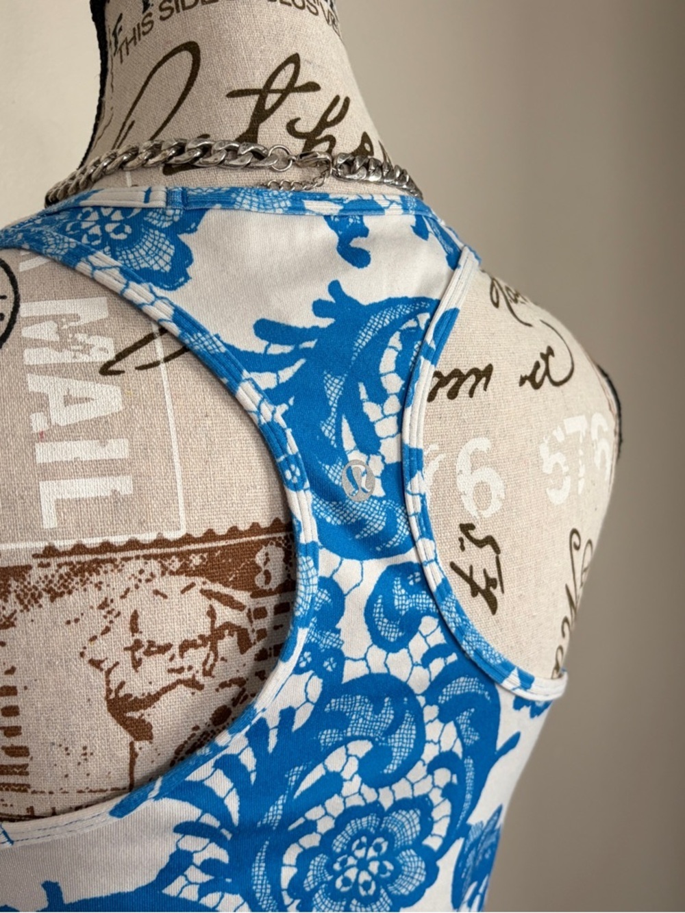 Y2K lululemon blue paisley floral racerback athletic tank top - Picture 6 of 9